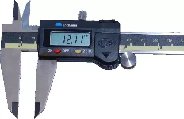 Digital caliper with IP54 protection